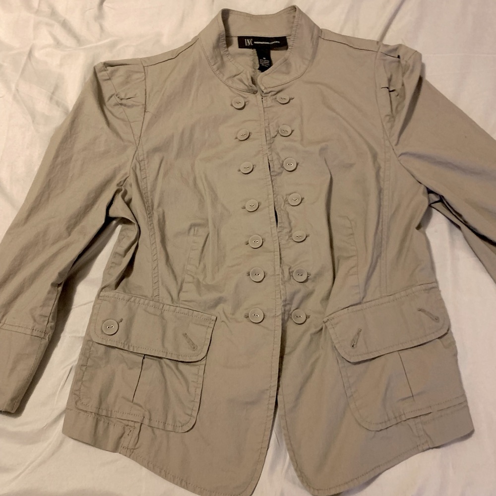 Medium gray jacket